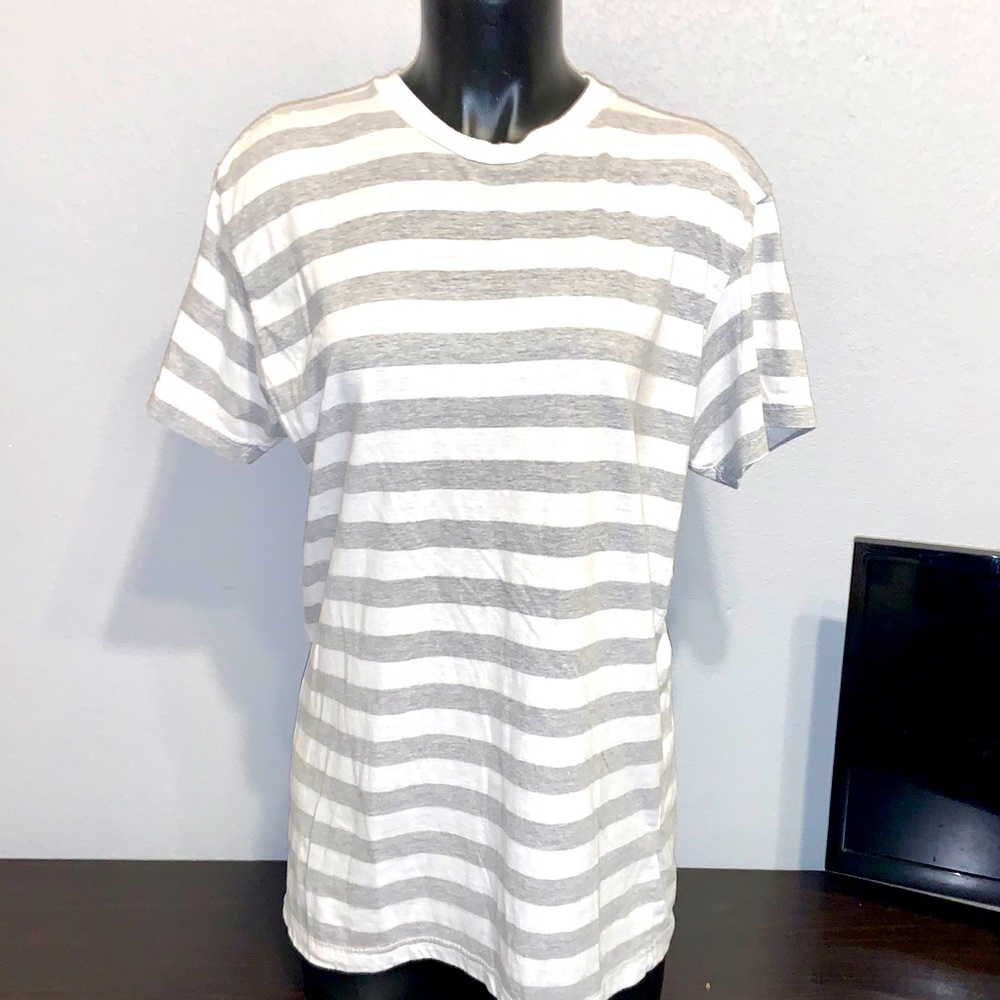 Inner Sanction L gray/white striped